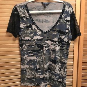 Rock & Republic Women’s top size medium